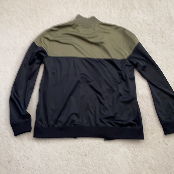 Green/Black XL Guess Jacket - Picture 5 of 5